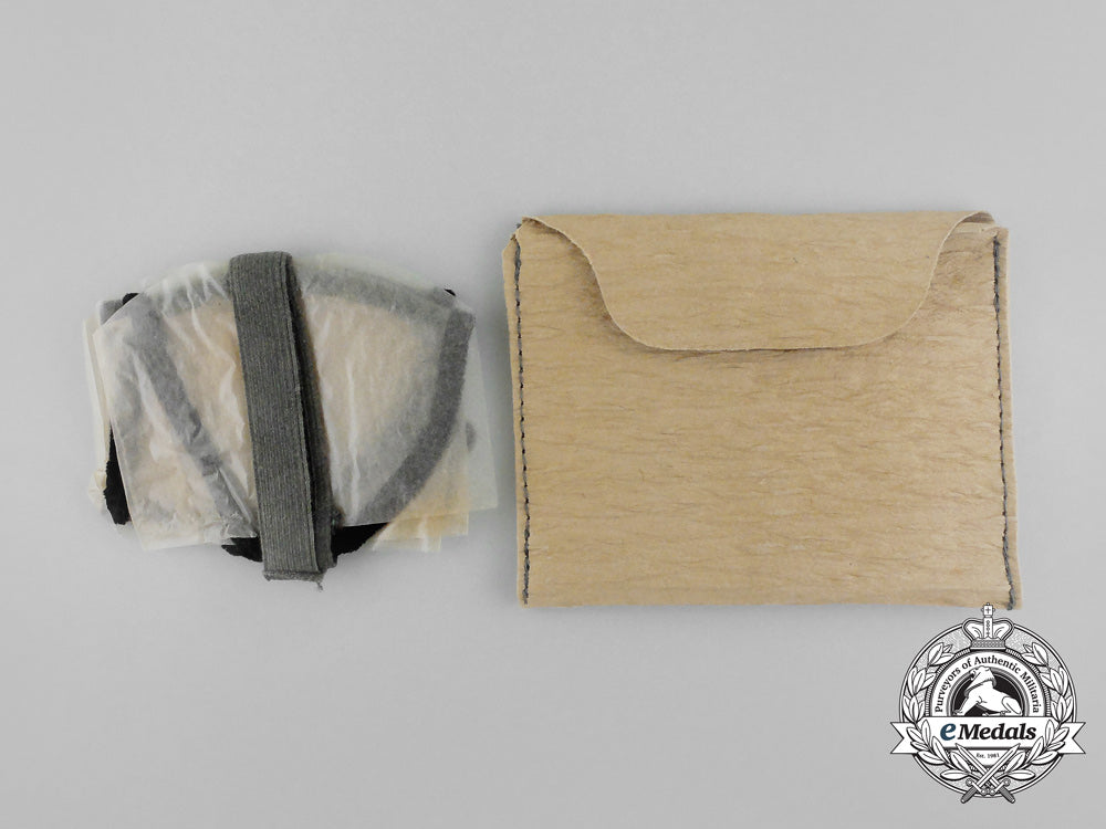 a_mint_and_unissued_cased_pair_of_rlb_flak_crew_member’s_splinter_protection_glasses_aa_6552