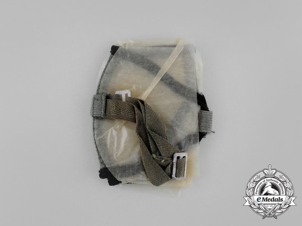 a_mint_and_unissued_cased_pair_of_rlb_flak_crew_member’s_splinter_protection_glasses_aa_6554