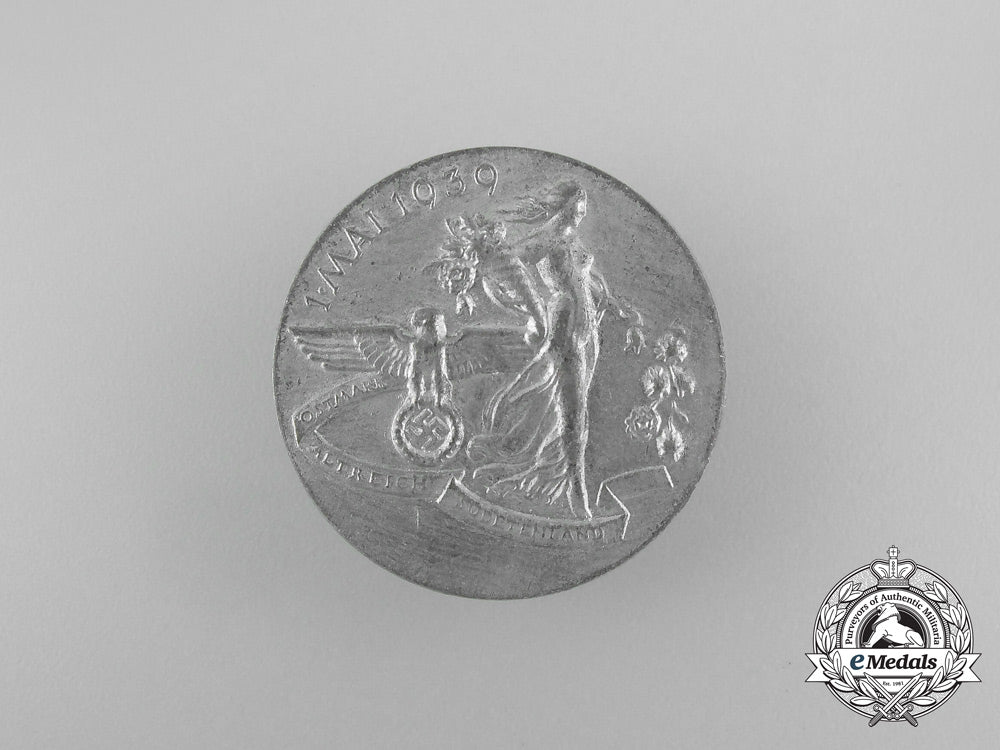 a1939_ostmark-_altreich-_sudetenland_national_day_of_labour_badge_aa_6599