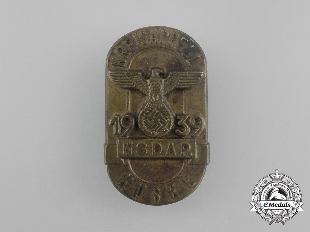 a1939_nsdap_kusel_district_council_day_badge_aa_7323
