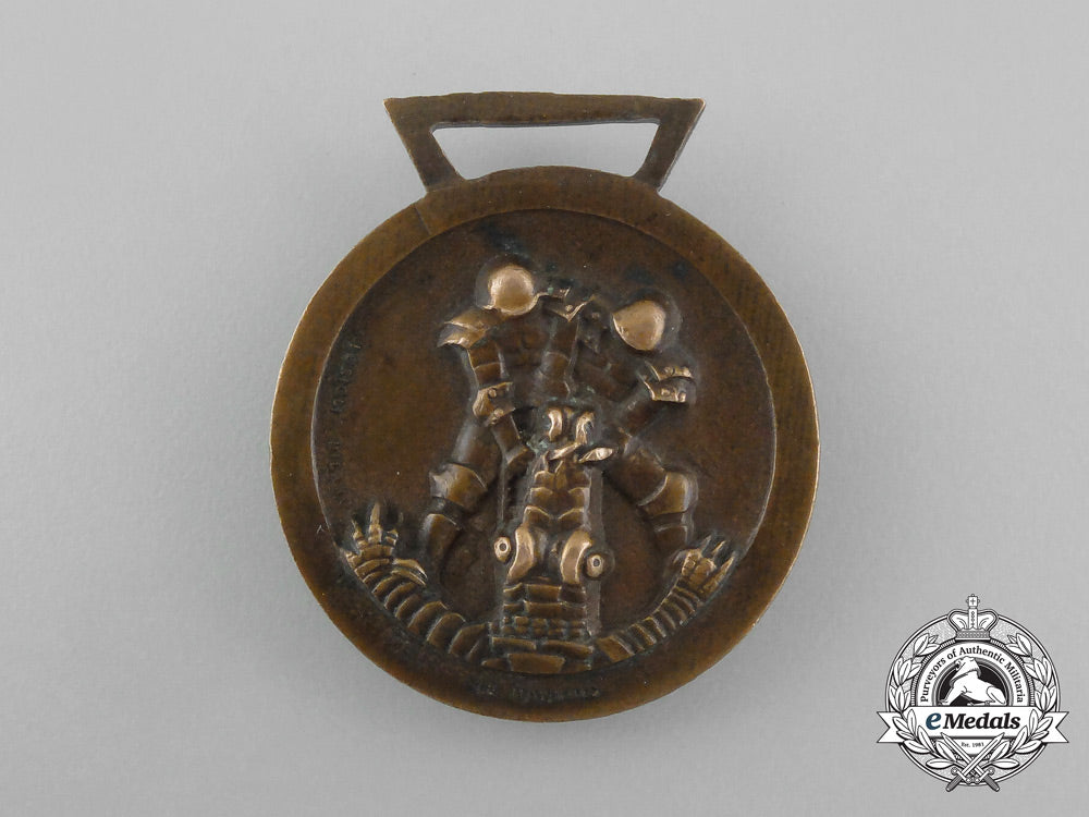 a_german-_italian_africa_campaign_medal_with_matching_medal_ribbon_bar_aa_7662