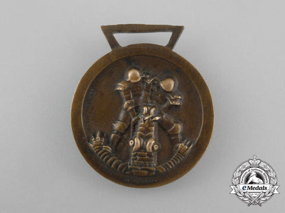 a_german-_italian_africa_campaign_medal_with_matching_medal_ribbon_bar_aa_7662