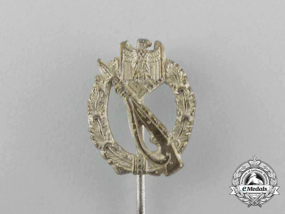 a_miniature_silver_grade_infantry_assault_badge_stick_pin_aa_7668