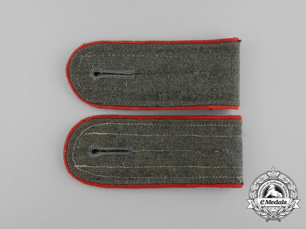 a_pair_of_wehrmacht_artillery_enlisted_man’s_shoulder_boards_aa_7943