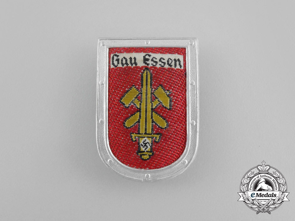 a_third_reich_period_nsdap_essen_region_district_council_day_badge_aa_8374