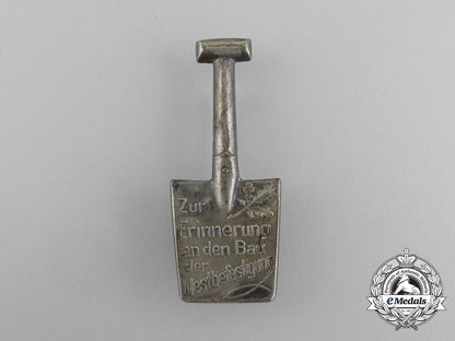 a_third_reich_period“_in_remembrance_of_the_construction_of_the_westwall”_badge_aa_8860