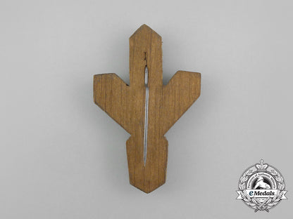 a_third_reich_period_whw(_winter_aid_of_the_german_people)_donation_badge_aa_8864
