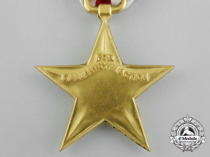 a_second_war_american_silver_star_in_case_of_issue;_numbered_aa_8895