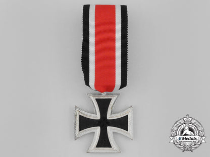 an_iron_cross19392_nd_class_in_its_original_wrappings_to_a_luftwaffe_member_aa_8950