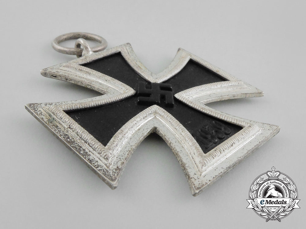 an_iron_cross19392_nd_class_in_its_original_wrappings_to_a_luftwaffe_member_aa_8954