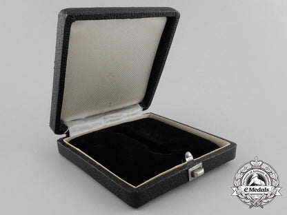 a_mint_and_unissued_case_of_a_war_merit_cross_first_class_with_swords_aa_8980