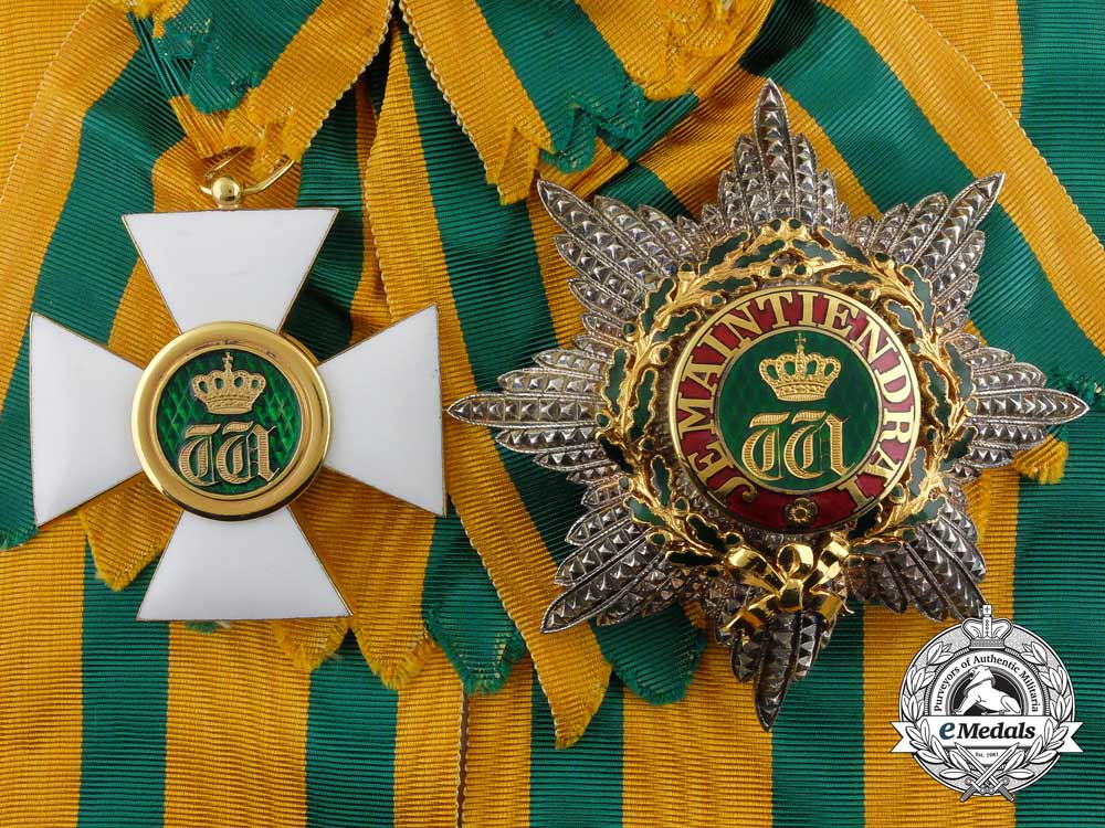 an_order_of_the_oak_crown_of_luxembourg;_grand_cross_set_aa_8984