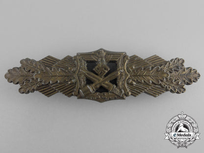 a_bronze_grade_close_combat_clasp_by_arbeitsgemeinschaft_metal_und_kunstoff_of_gablonz_aa_9270