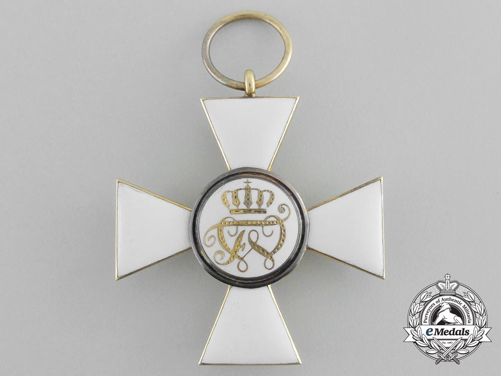 prussia._an_order_of_the_red_eagle_in_gold,_iii_class,_c.1900_aa_9474