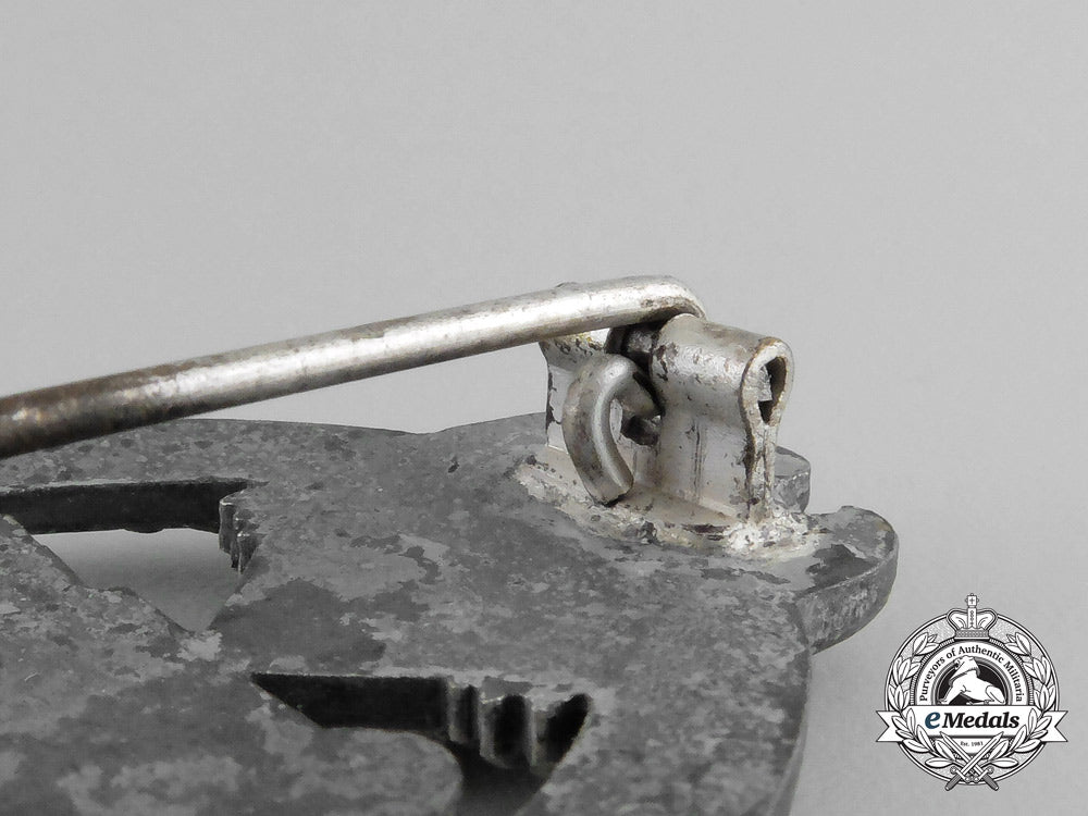 a_second_war_german_silver_grade_tank_badge_aa_9572