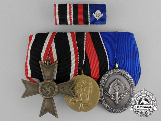 a_parade_mounted_second_war_german_medal_bar_of_three_medals,_awards,_and_decorations_aa_9632