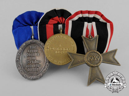 a_parade_mounted_second_war_german_medal_bar_of_three_medals,_awards,_and_decorations_aa_9634