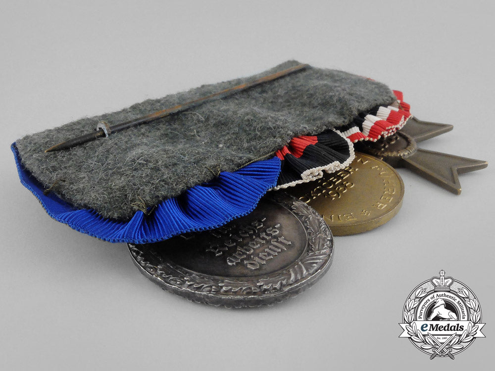 a_parade_mounted_second_war_german_medal_bar_of_three_medals,_awards,_and_decorations_aa_9636