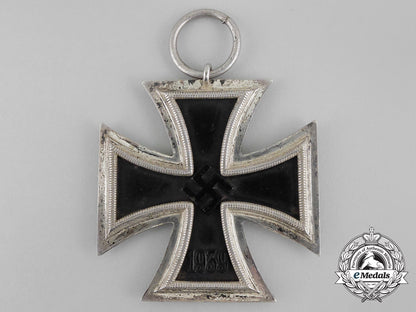 a_mint_iron_cross1939_second_class_by_gustav_brehmer_of_markneukirchen_aa_9661