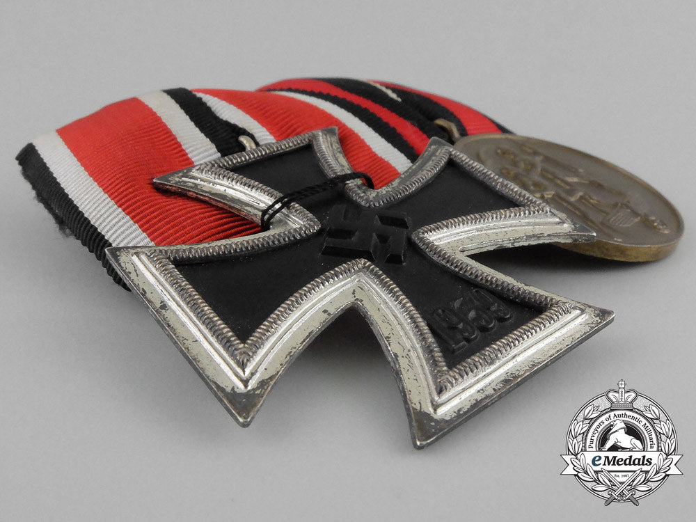 a_parade_mounted_iron_cross1939_second_class&_sudetenland_medal_bar_aa_9709