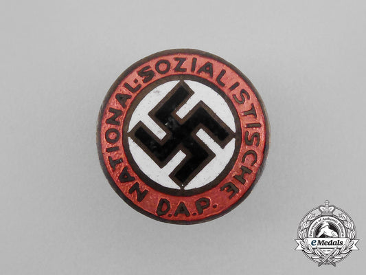 germany._an_early_nsdap_membership_badge_aa_9965_1