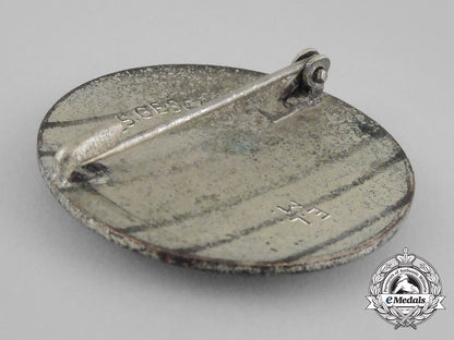 a_drk(_german_red_cross)_female_auxiliary_badge_aa_9991