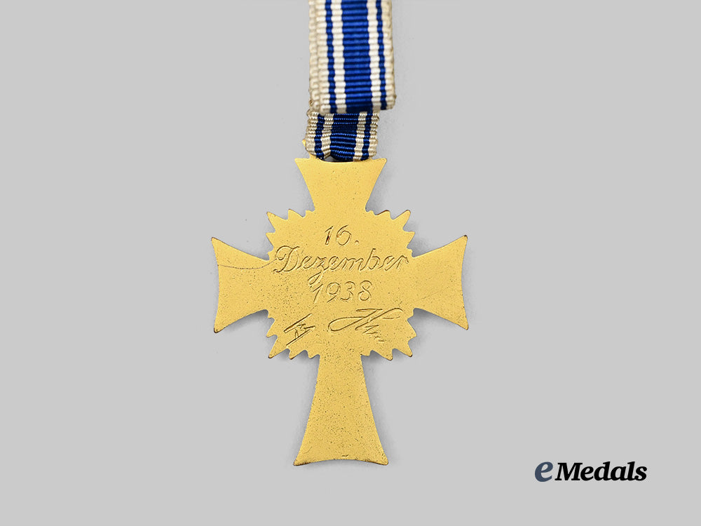 germany,_third_reich._an_honour_cross_of_the_german_mother,_gold_grade_with_case,_by_august_g._tham_e_medals__g61768_10