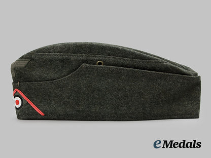 germany,_heer._an_armoured_em/_nco’s_m38_overseas_cap,_by_lago_ai1_0428