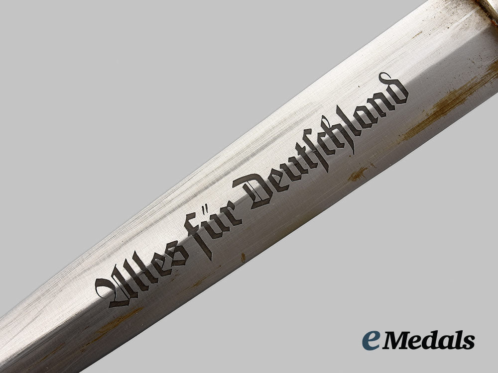 germany,_nskk._a_model1936_chained_honour_dagger,_by_robert_klaas_ai1_0481_1