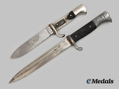 germany,_third_reich._a_heer_dress_dagger_and_hj_member’s_knife,_relic_condition_ai1_0530_1