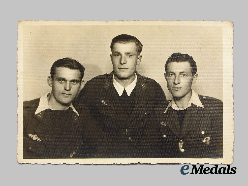 croatia,_independent_state._a_field-_made_air_force_mechanic's_badge_with_two_photographs,_c.1943,_extremely_rare_original_ai1_0871