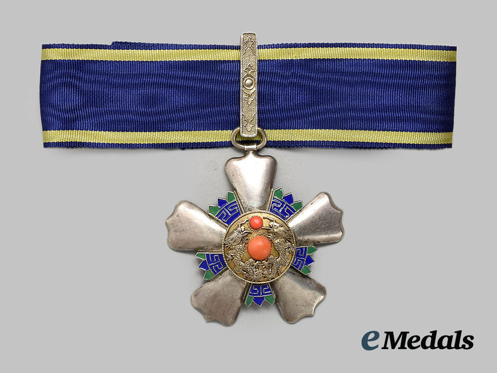 china,_republic._a_russian-_made_order_of_the_double_dragon,_ii_class,_grade_two_neck_badge,_c.1900_ai1_1004