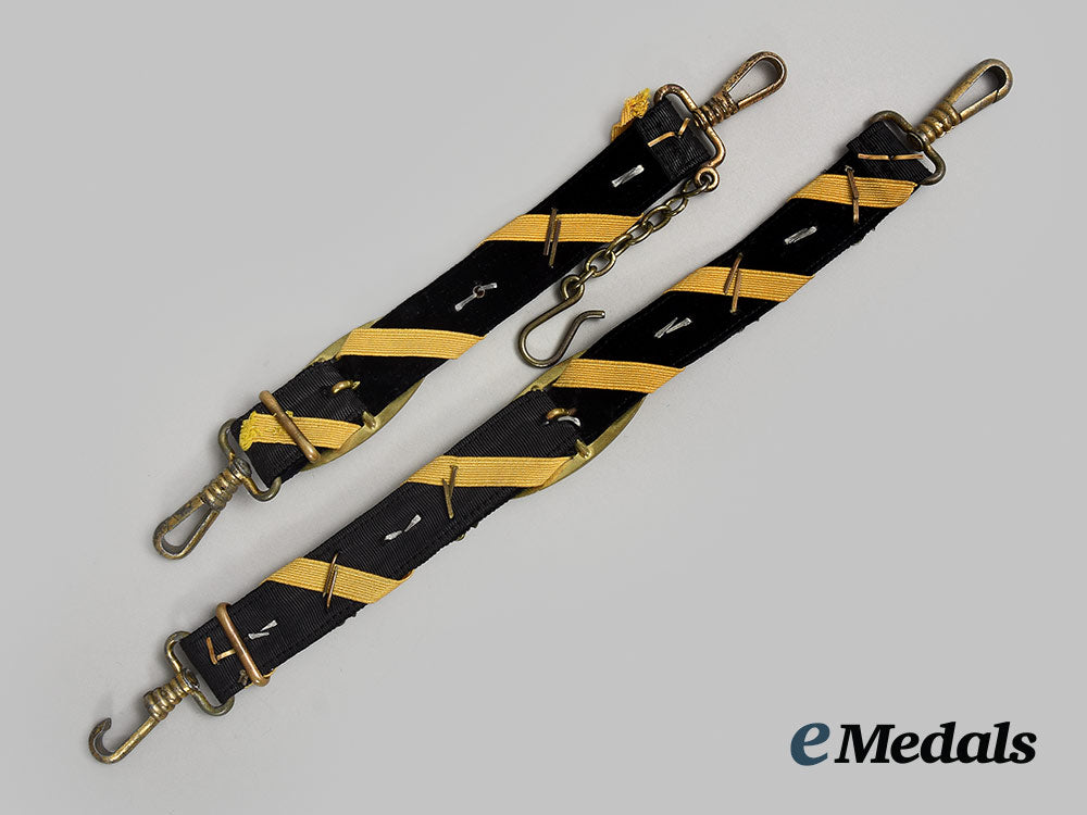 germany,_kriegsmarine._an_officer’s_dress_dagger,_with_veteran-_assembly_hanger_ai1_1702