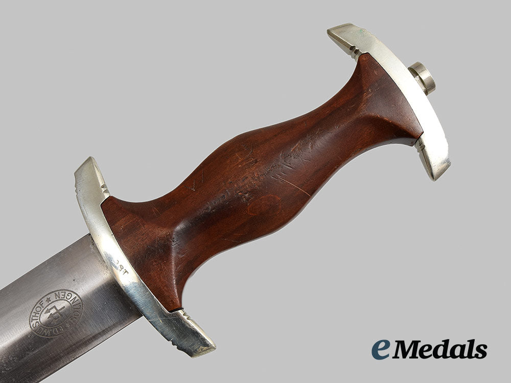 germany,_sa._a_model1933_service_dagger,_sa_group_ostland_with_hanger,_by_eduard_wüsthof_ai1_1837