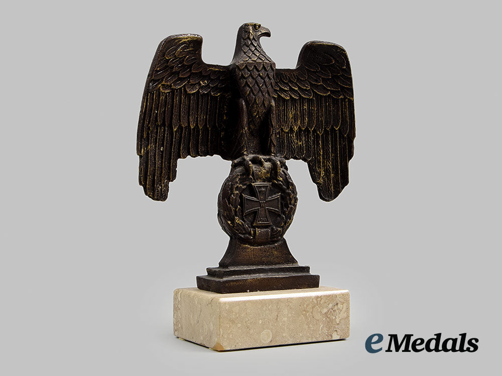 germany,_imperial._a1914_iron_cross_desk_ornament_ai1_2179-_1_