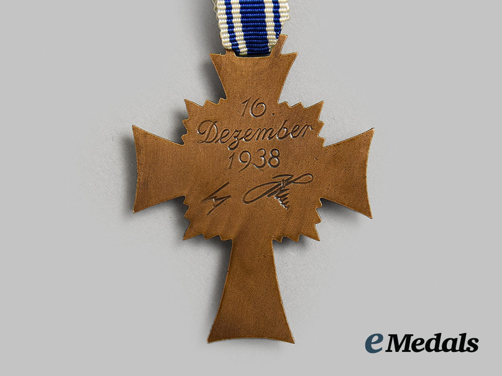 germany,_third_reich._a_mixed_lot_of_decorations_ai1_2424-_1_