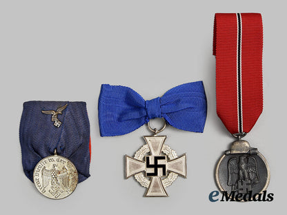 germany,_third_reich._a_mixed_lot_of_decorations_ai1_2437-_1_