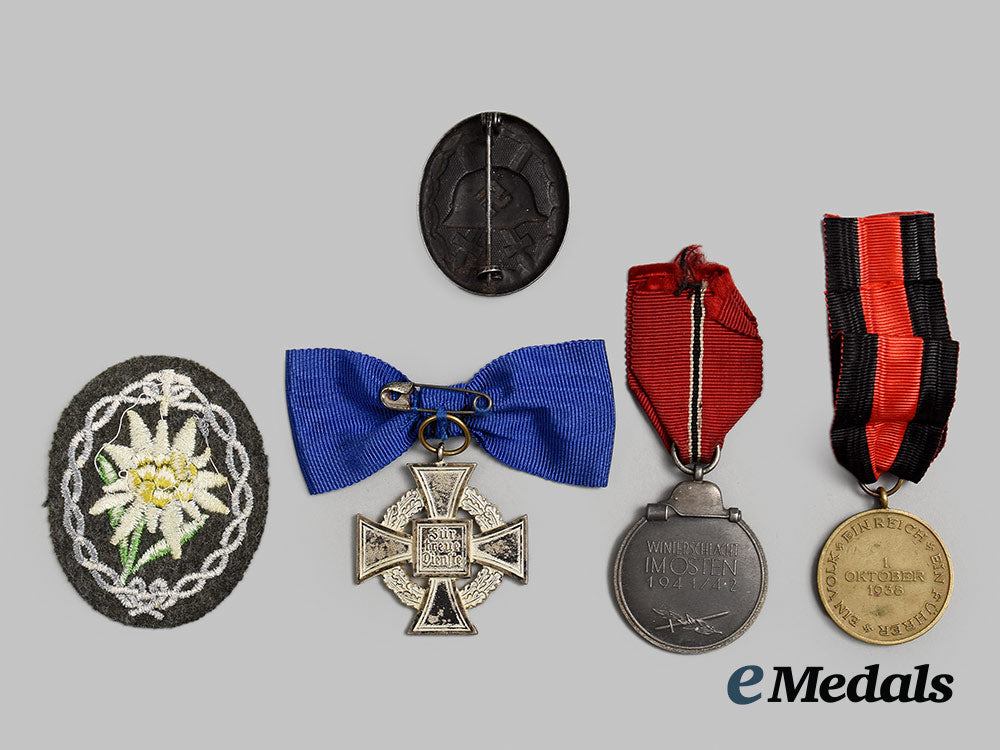 germany,_third_reich._a_mixed_lot_of_decorations_and_insignia_ai1_2440-_1__2