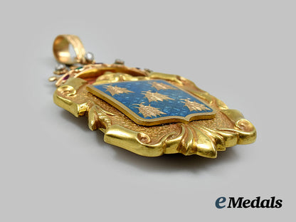 spain,_fascist_state._a_gold_medal_of_the_city_of_béjar1955_and_kingdom_council_lapel_badge_ai1_2758_1