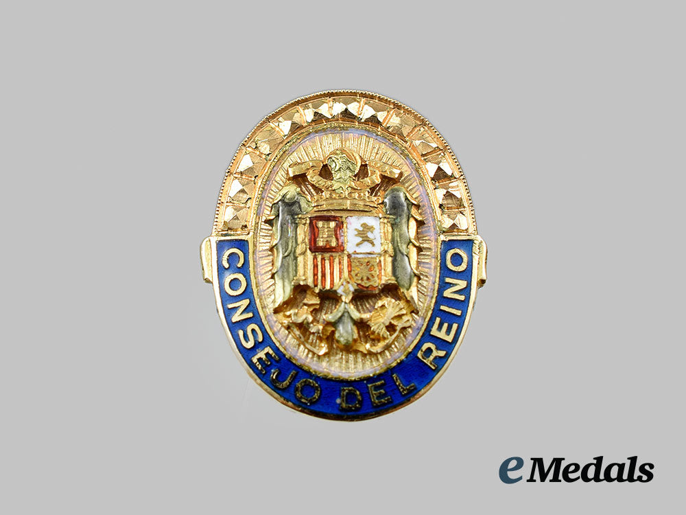 spain,_fascist_state._a_gold_medal_of_the_city_of_béjar1955_and_kingdom_council_lapel_badge_ai1_2772_1