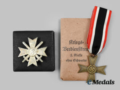 Germany, Wehrmacht. A Pair Of Mint War Merit Crosses, By Deschler & Sohn