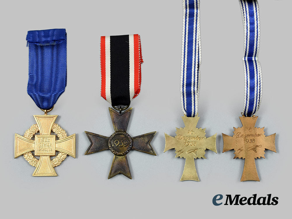 germany,_third_reich._a_mixed_lot_of_decorations_ai1_2963