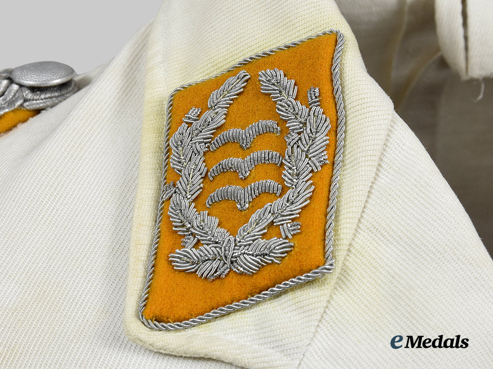 germany,_luftwaffe._a_flight_personnel_oberst’s_summer_tunic_ai1_3031