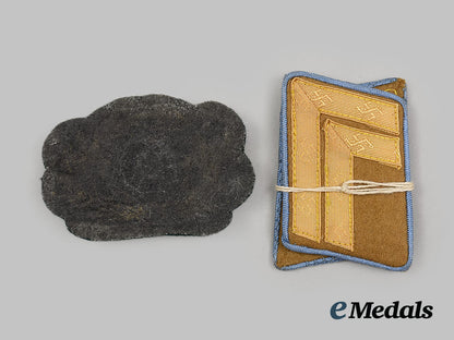 germany,_third_reich._a_mixed_lot_of_insignia_ai1_3384