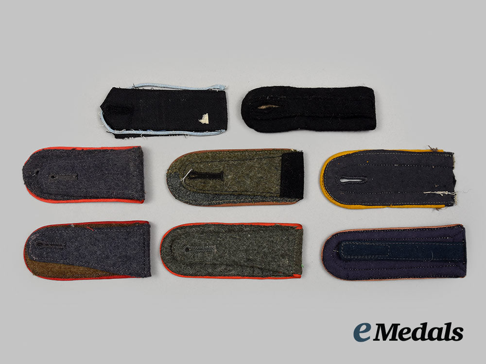 germany,_wehrmacht._a_mixed_lot_of_shoulder_straps_ai1_3399_1