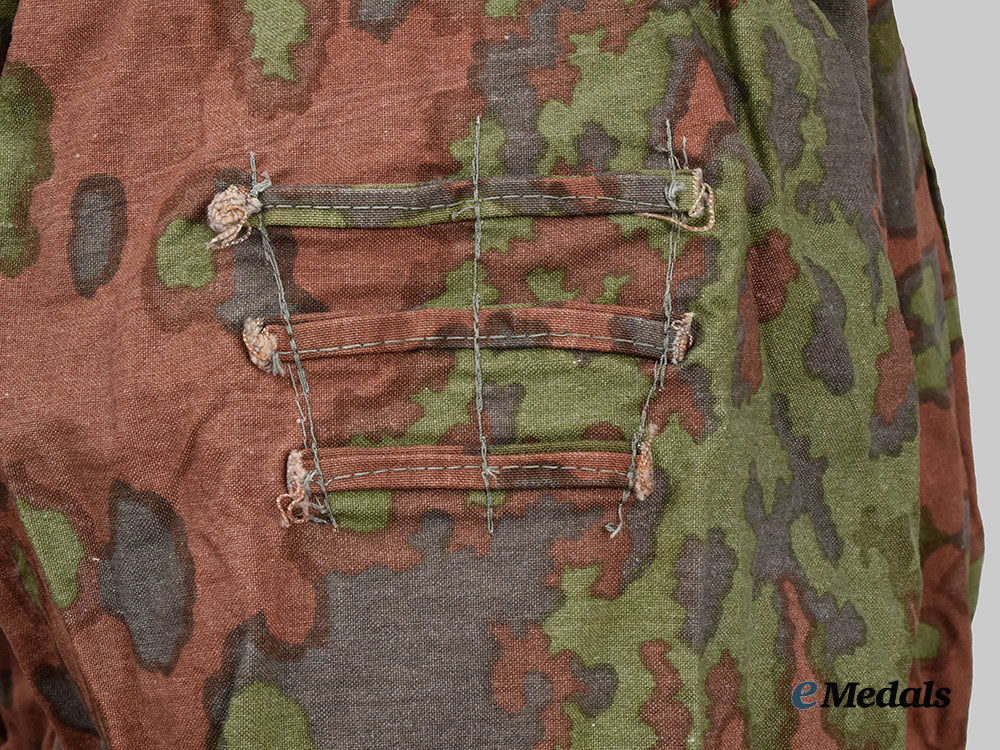 germany,_ss._a_rare_waffen-_ss_m42_oak_leaf“_b”_pattern_reversible_camouflage_smock_ai1_3502_1