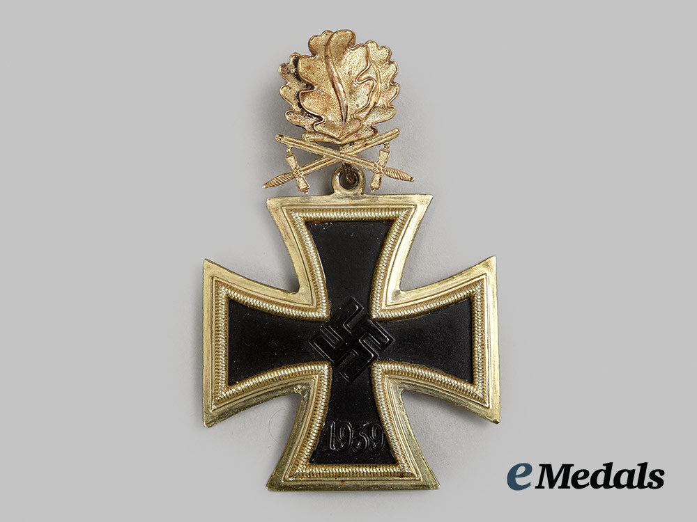 germany,_federal_republic._a_knight’s_cross_of_the_iron_cross_with_oak_leaves_and_swords,_exhibition_example_c.1960,_by_steinhauer&_lück_ai1_3578
