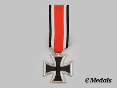 Germany, Wehrmacht. A Mint 1939 Iron Cross, With Case