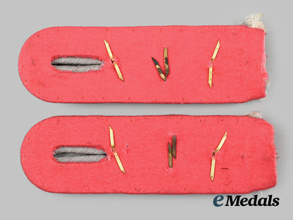 germany,_heer._a_set_of_panzer_hauptmann_shoulder_boards_ai1_5024