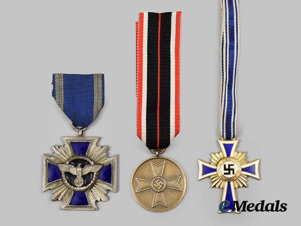 germany,_third_reich._a_mixed_lot_of_awards_ai1_5087_1